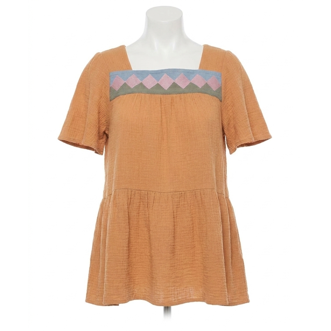 New Entro Geometric Design Peplum Top  Plus In Butter Rum